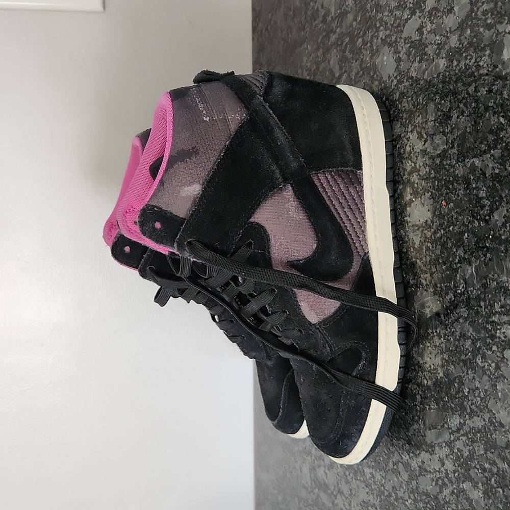 Nike HI Dunks High Top Wedge Sneakers size 7 Black suede Pink Purple Camo